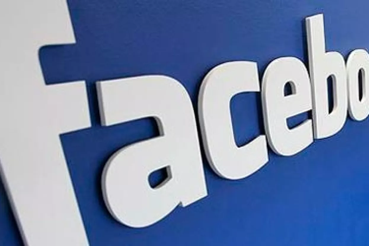 Stiže 'timeline' i za fan stranice na Facebooku