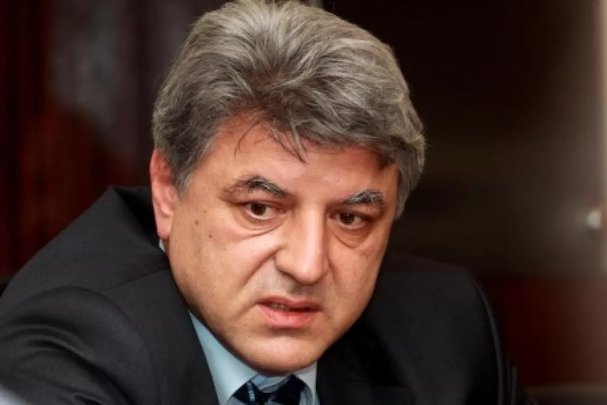 Hospitaliziran ministar Komadina