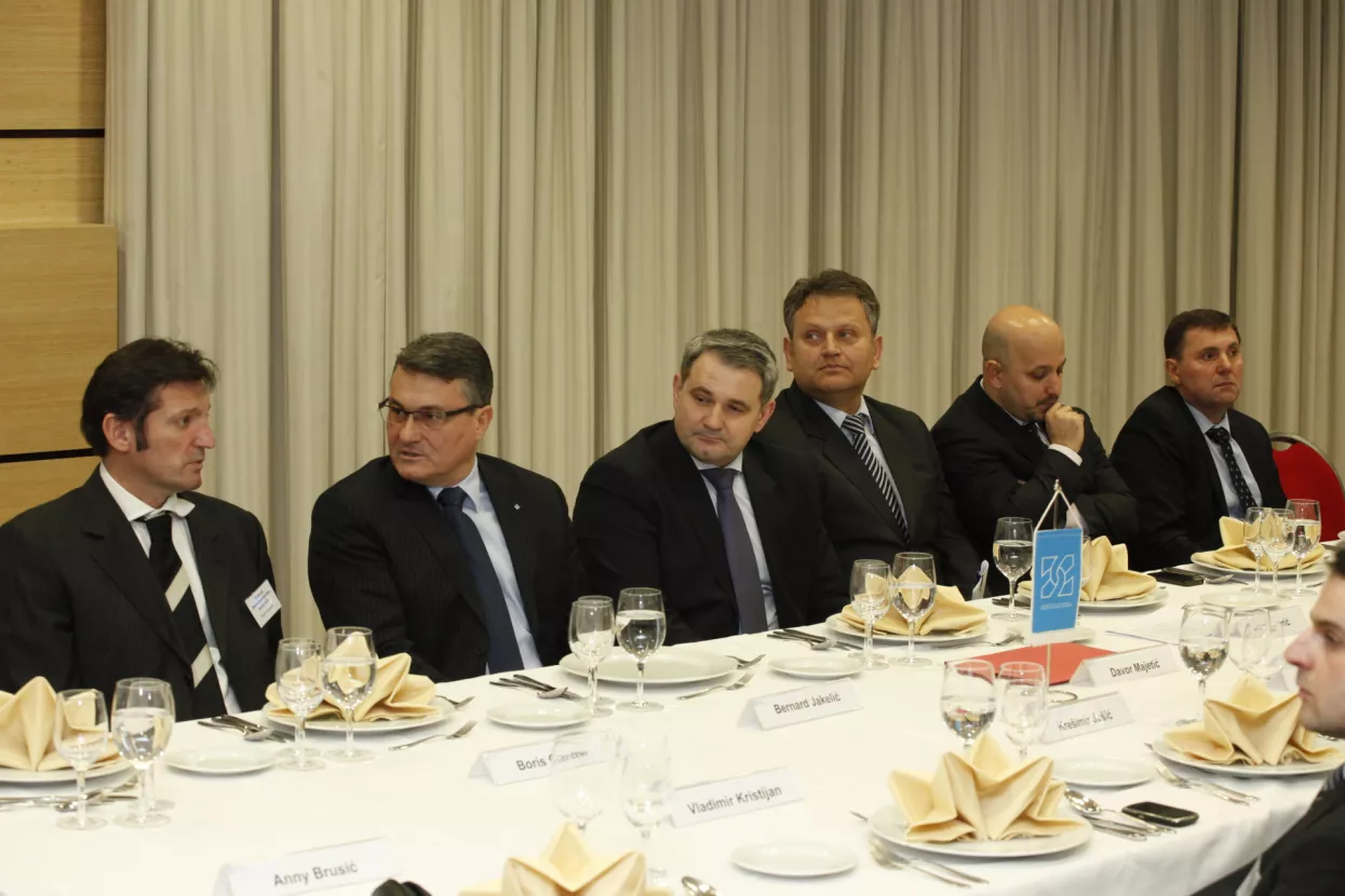 Maras obećao dodatno rasteretiti gospodarstvo