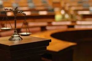 Ustavni sud i tajne sudačke trojke brane upitne naplate poreza