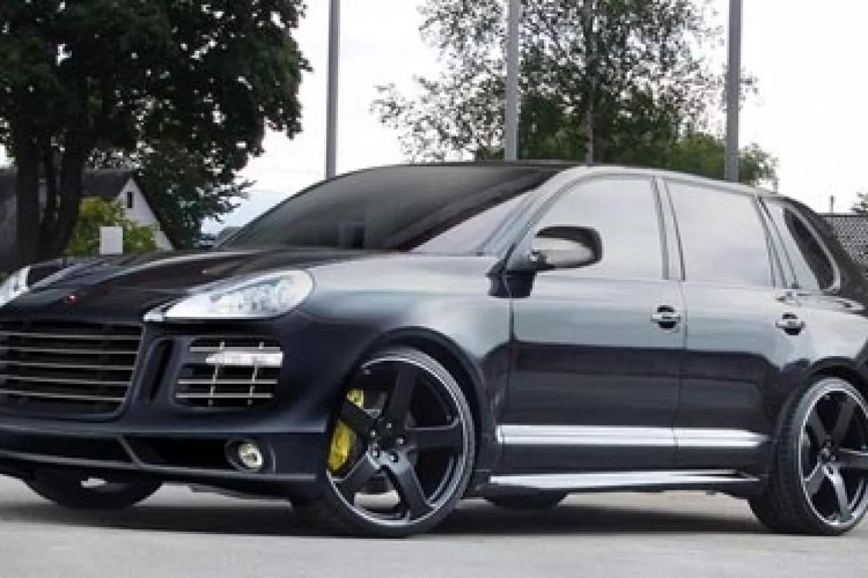 Porsche povlači 102.000 Cayenna