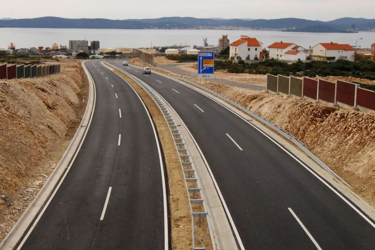 HAC poni&scaron;tio odluku o zapo&scaron;ljavanju pet radnika