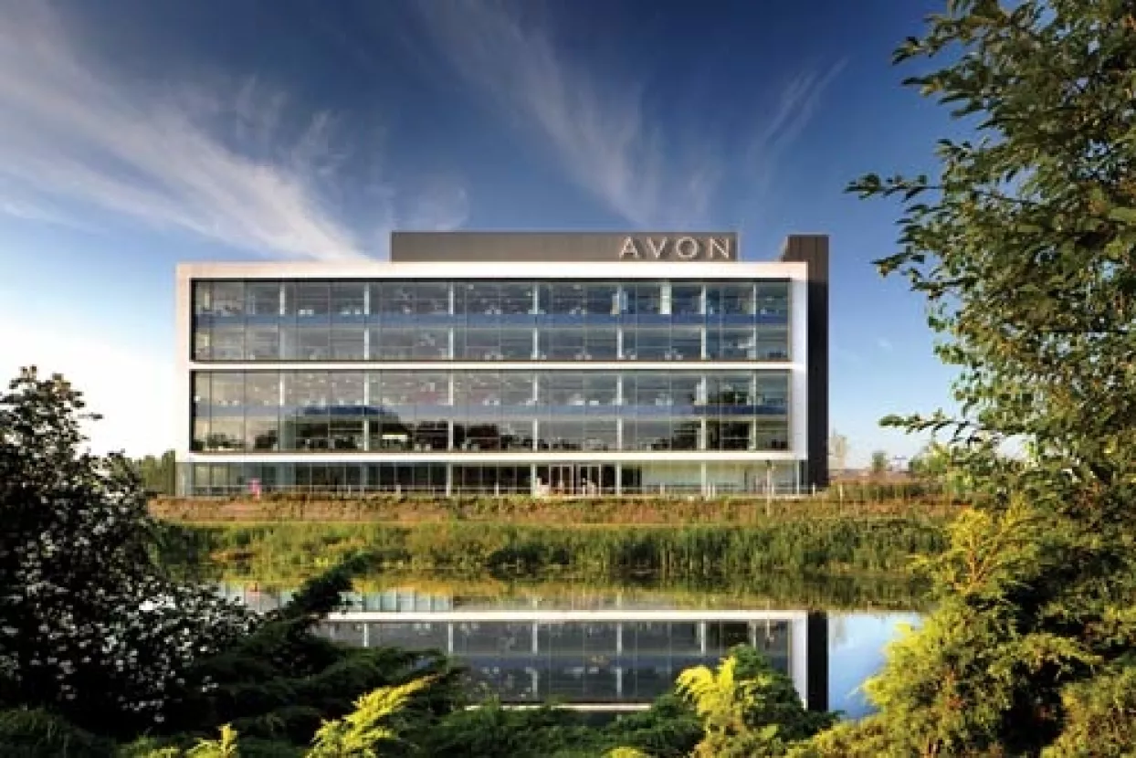 Coty kupuje Avon za 10 milijardi dolara