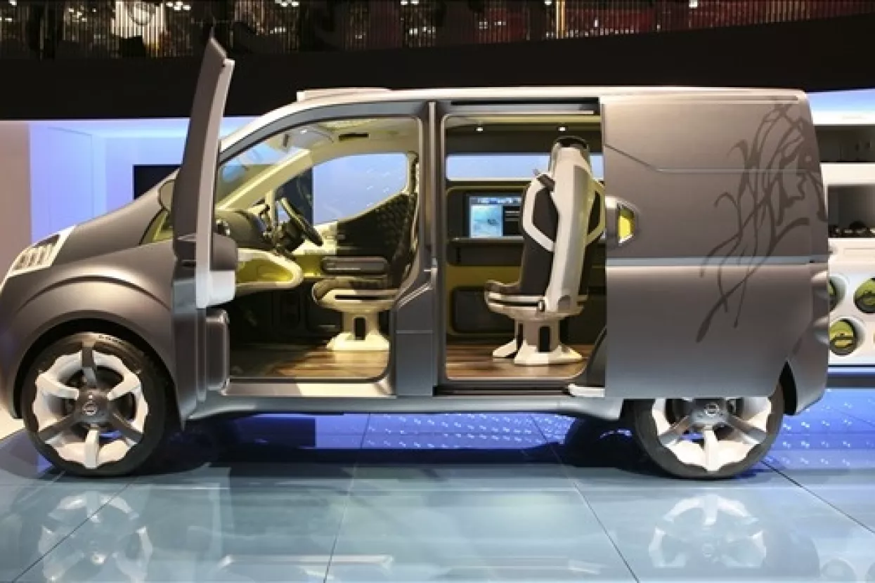 Nissan u New Yorku predstavio taxi budućnosti