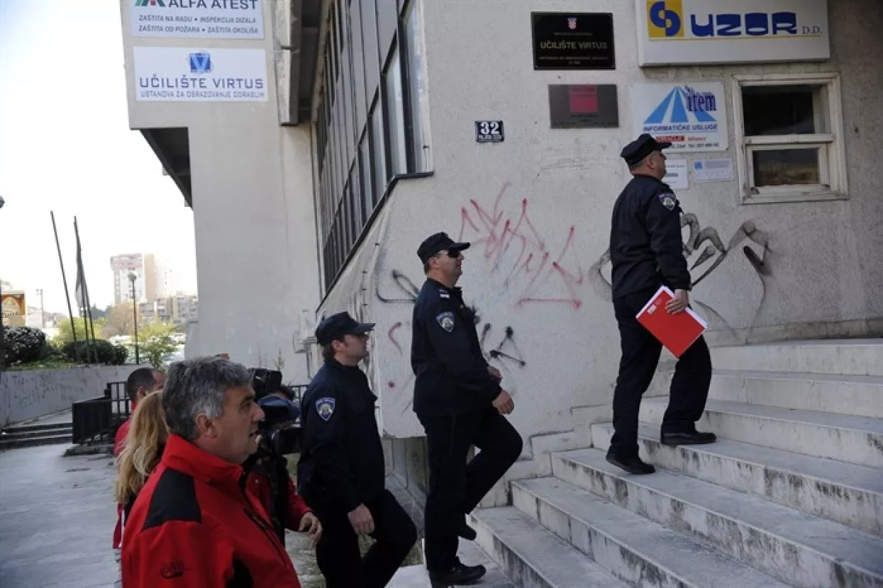 Radnici Jadrankamena u borbi za imovinu