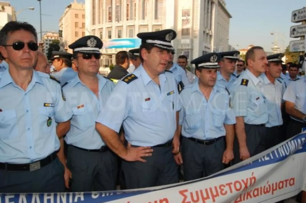 Grčka iznajmljuje policajce za 30 eura