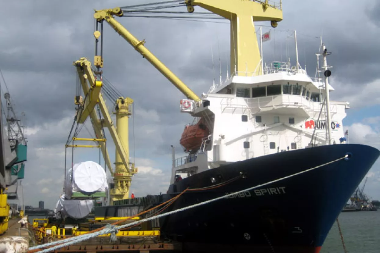 Heavy lift brod za Nizozemce