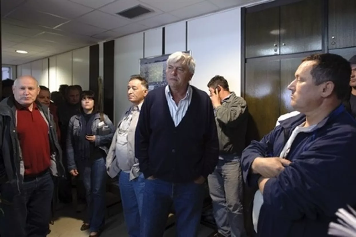 Moralna potpora i maslinovo ulje za radnike Montera