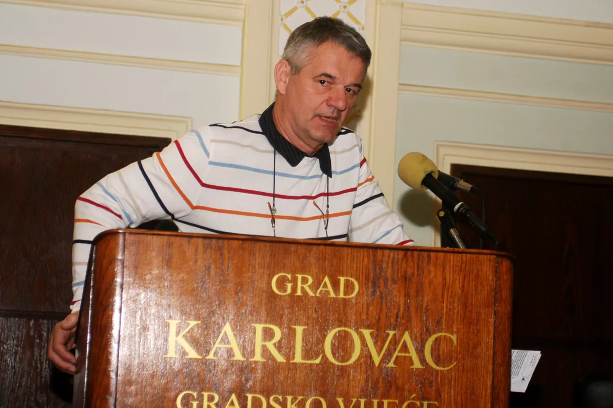 Lažne diplome i putni nalozi u karlovačkom kazali&scaron;tu
