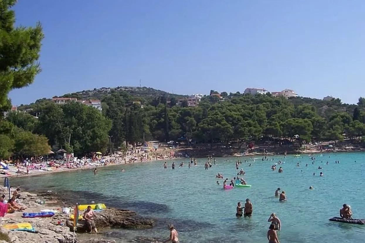 Za 2.381 kunu '&scaron;tand' u uvali Slanica