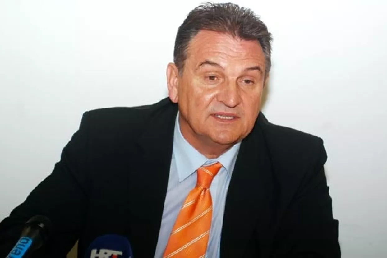 Čačić najavio snažne privatizacije i smjenjivanje uprava