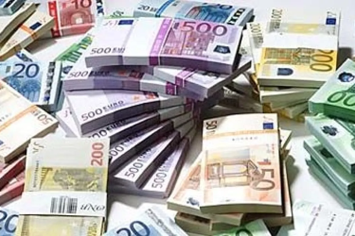 Srednjoročne prognoze za euro nisu dobre