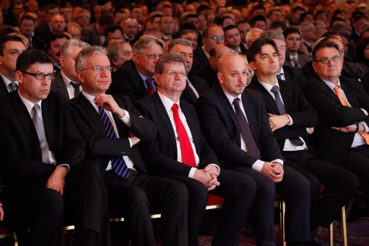 Izabrani članovi Predsjedni&scaron;tva i potpredsjednici SDP-a