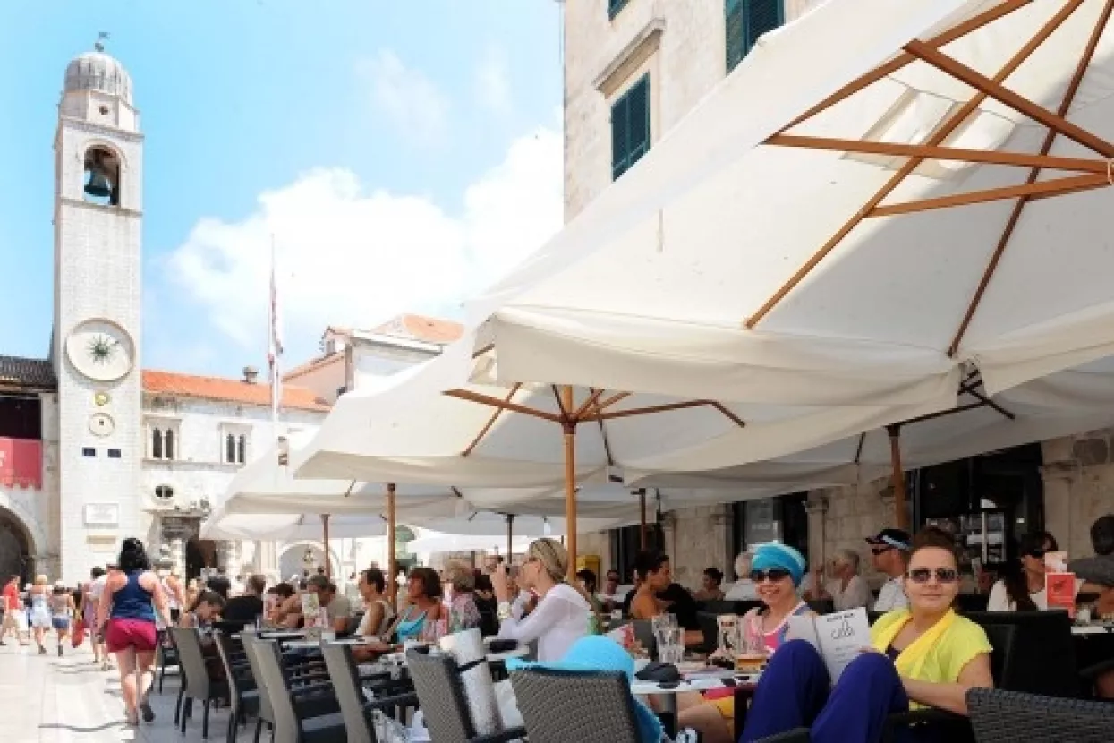 Vi&scaron;e turista nego pro&scaron;le godine, no manje domaćih gostiju