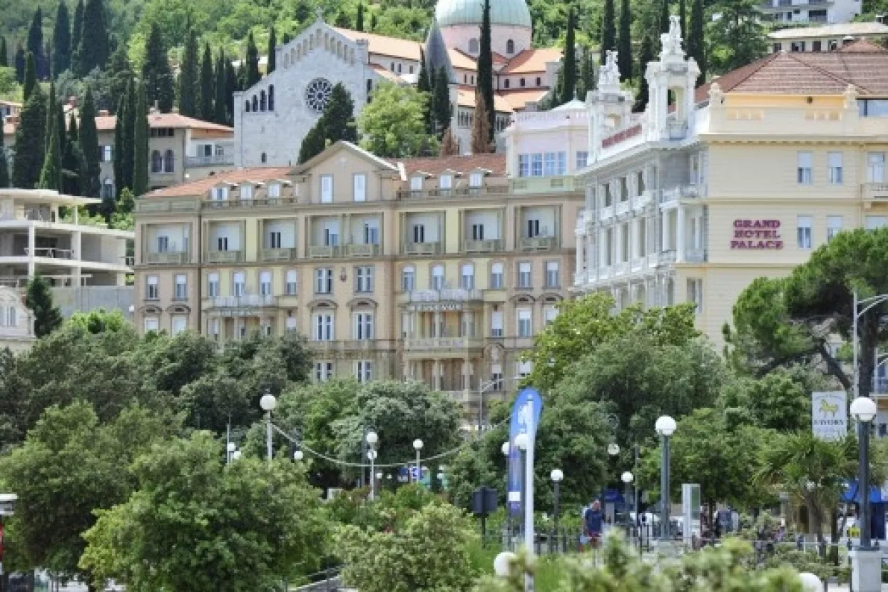 Opatija mora objaviti ponudu za preuzimanje