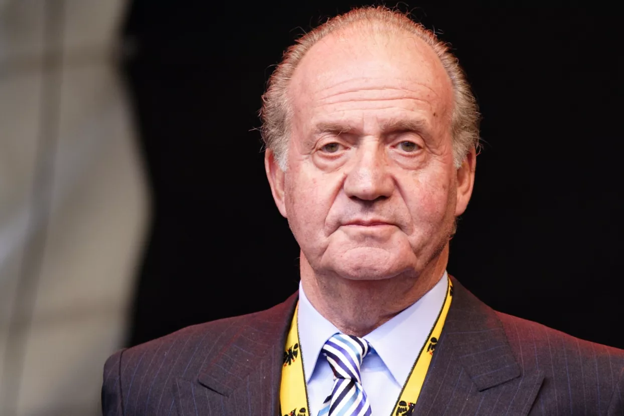 Kralj Juan Carlos sebi smanjio plaću 7 posto