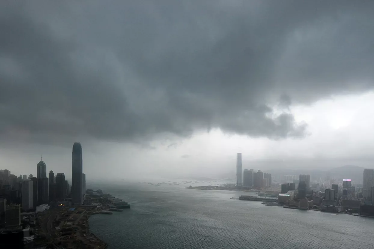 Najsnažniji tajfun u posljednjih 10 godina u Hong Kongu