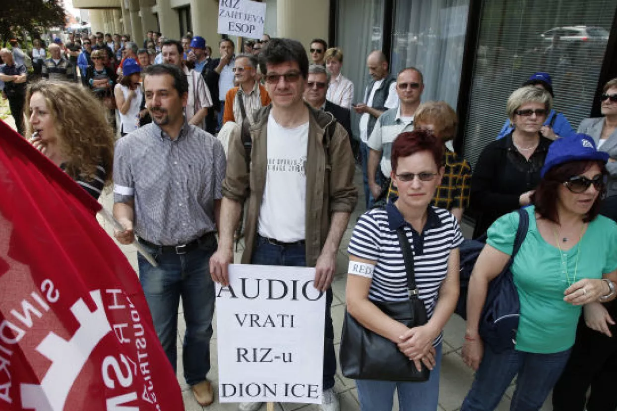 'Otvorite prozore gospodo u Vladi!'