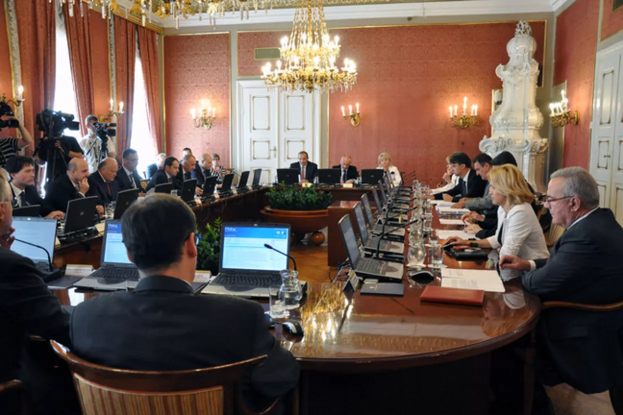 &Scaron;to donosi novi kolektivni ugovor za državne službe?