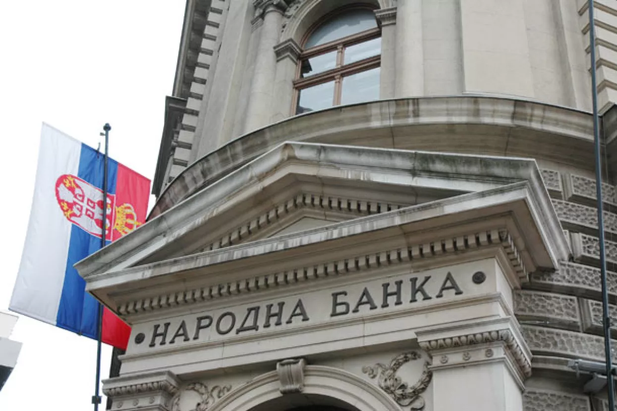 Vlada upravlja NBS, postali smo suvi&scaron;ni i podnosimo ostavke