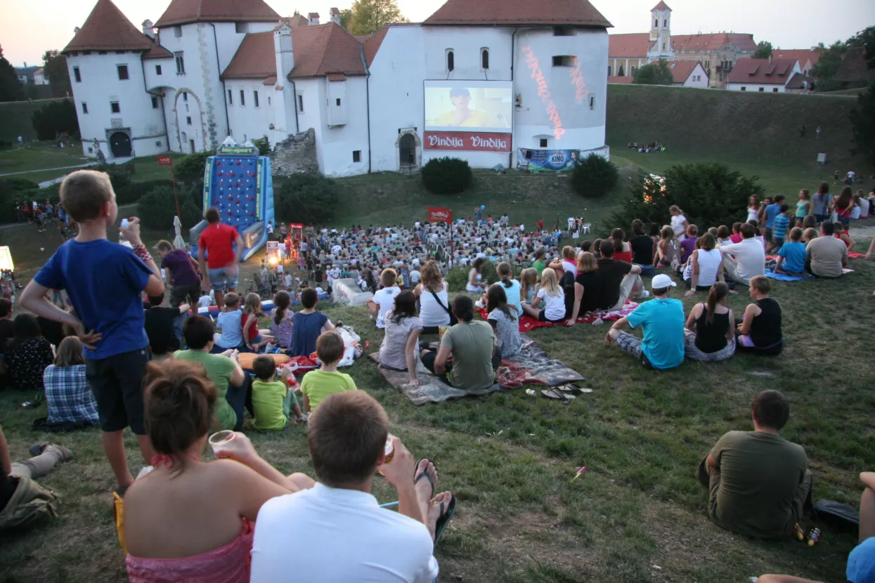 U sklopu Vindilanda kino pod zvijezdama