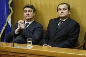 Premijer stao uz ministra prometa u slučaju &Scaron;ams