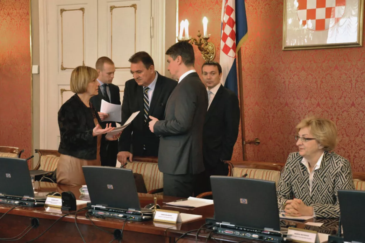 HUS traži od Josipovića sazivanje tematske sjednice Vlade
