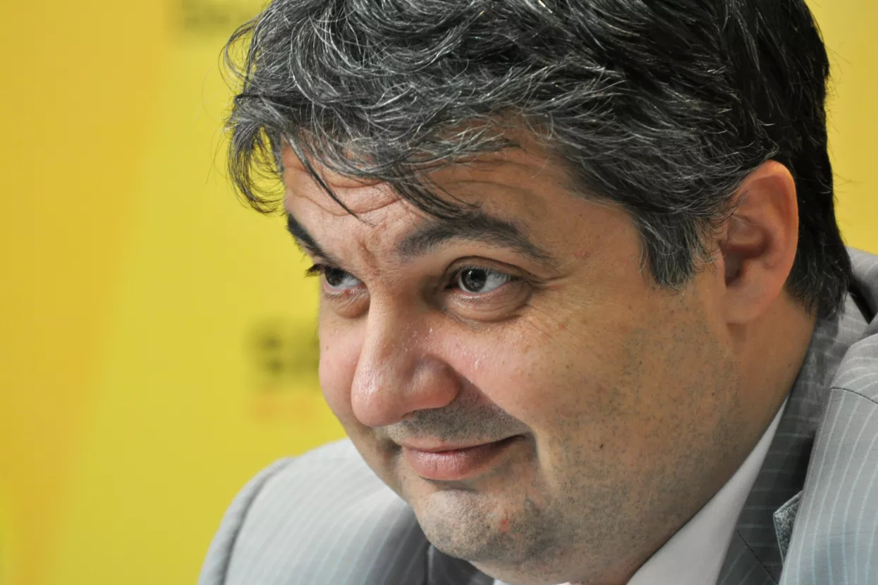 Vladimir Lučić novi direktor Telekom Srbije?