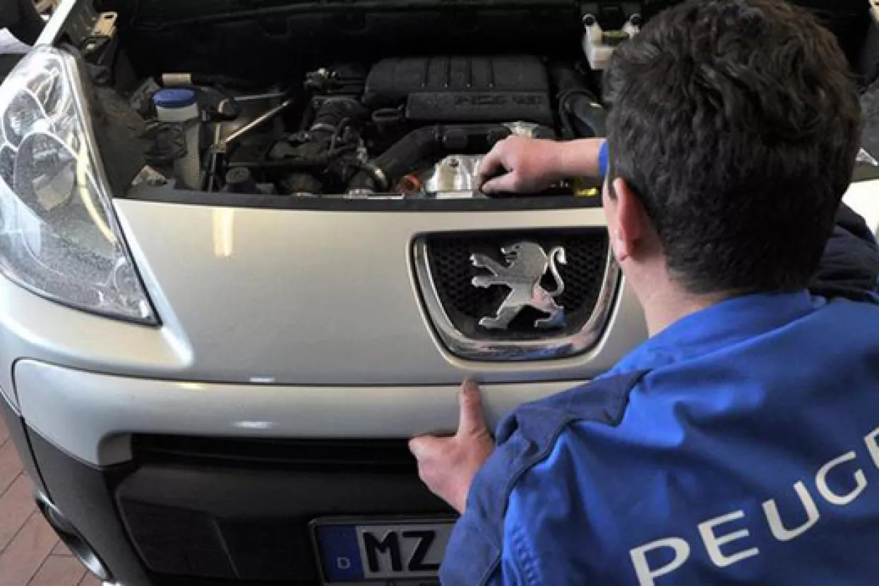 Francusko ministarstvo nagovara Peugeot da se predomisli