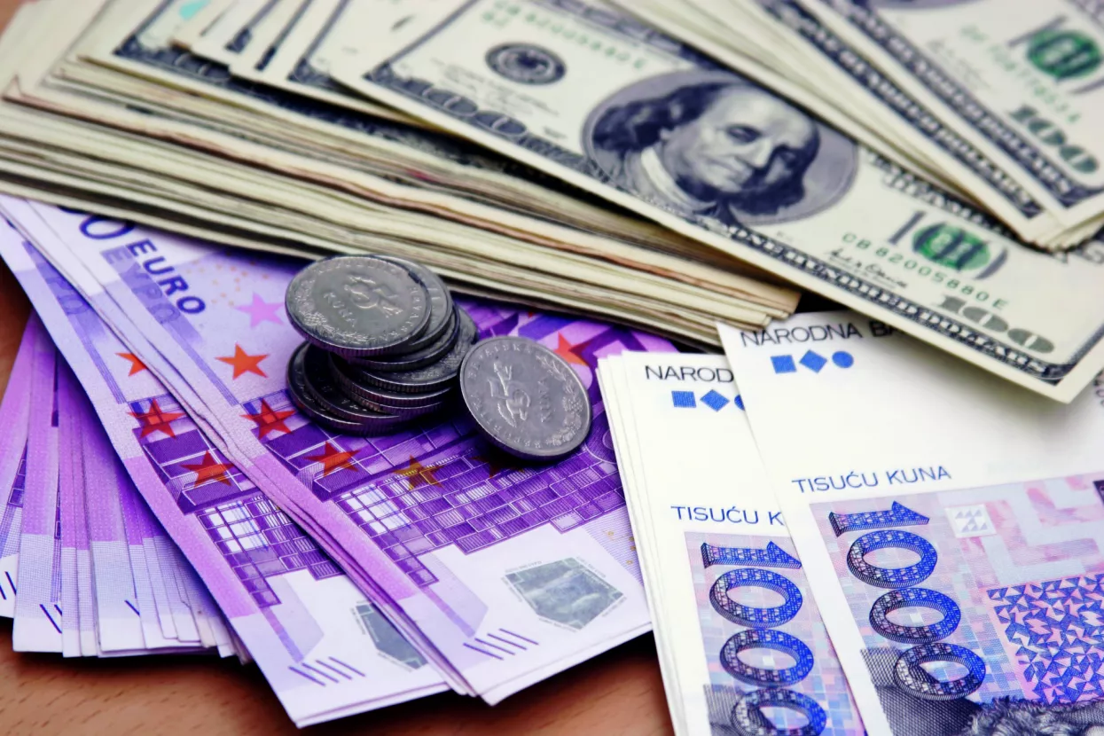 Tečaj prema euru ovog tjedna od 7,4 do 7,43 kuna