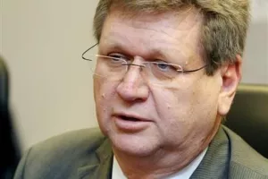 Zaduživanjima nećemo kupovati socijalni mir