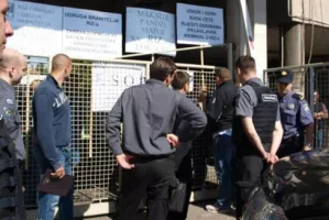 Nova borba u prostorijama RIZ-a