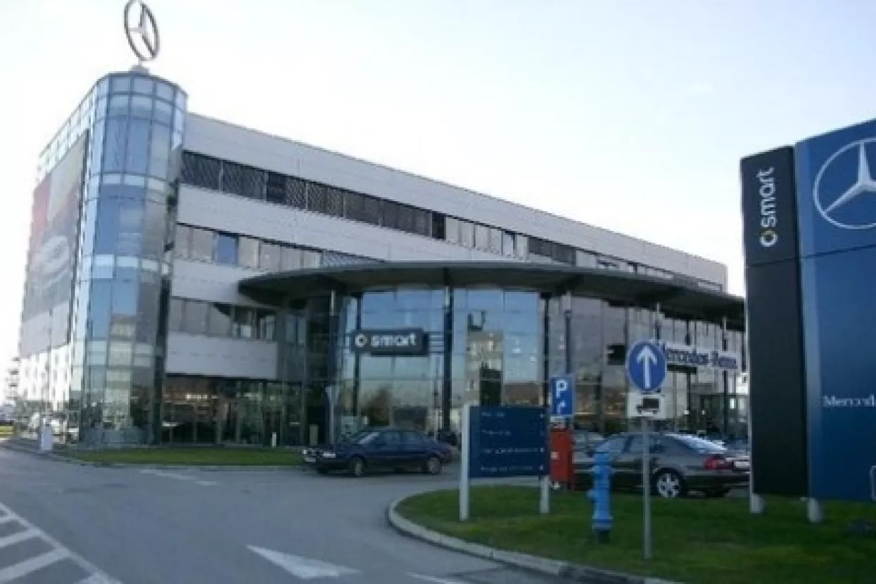 Euroline izgubio zastupni&scaron;tvo za Mercedes, radnici bez plaće
