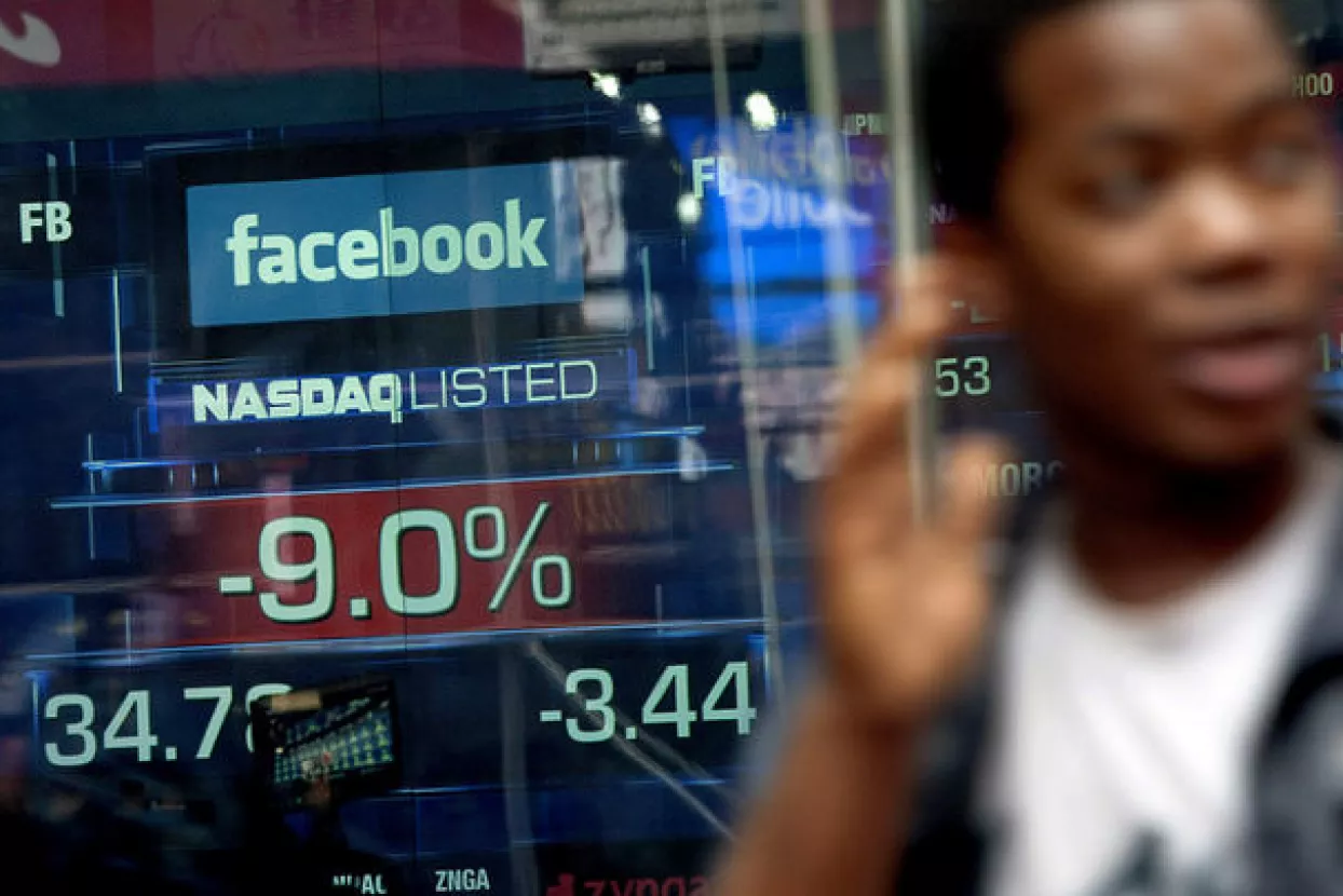 Novi udarac za dionice Facebooka su njegovi zaposlenici