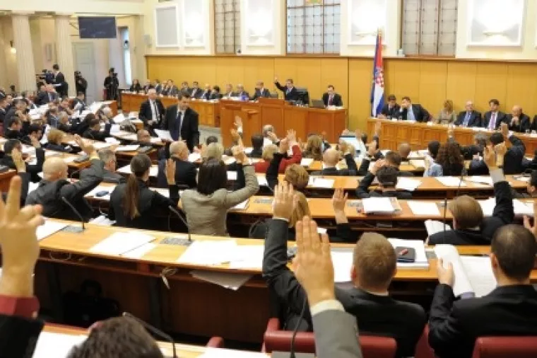Vlada definitivno odustaje od instituta javnog ovr&scaron;itelja