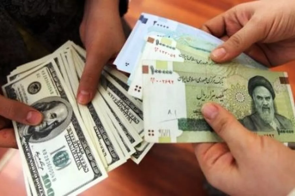Iranski rial strmoglavio se prema dolaru