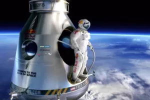 Felix: Katkad morate otići jako visoko kako bi shvatili koliko smo mali