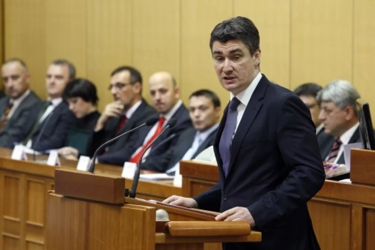 Netko želi poslati svoju političku poruku i čini &scaron;tetu Hrvatskoj