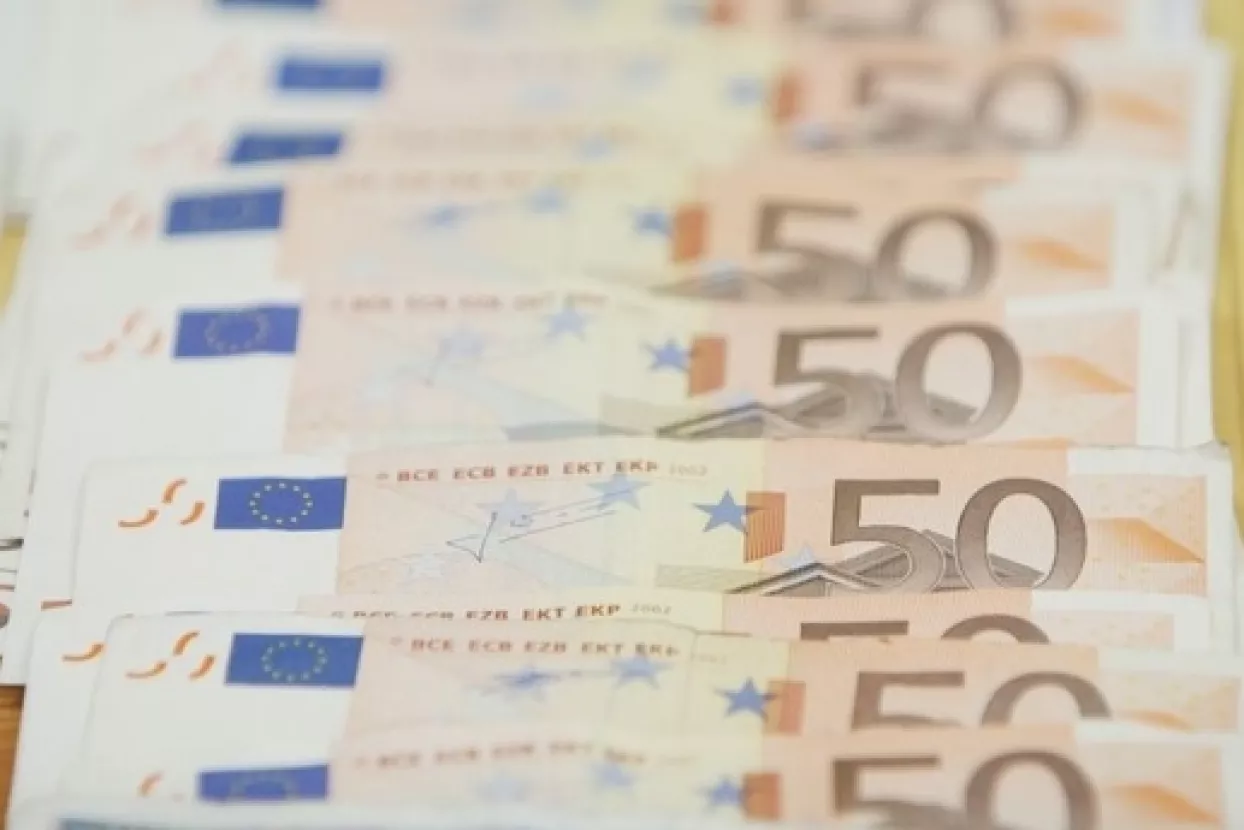 U eurozoni udio duga u BDP-u na 87,3 posto