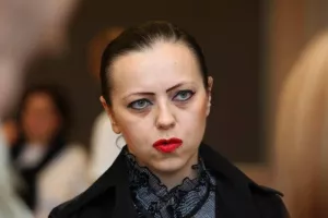 Holy: Sretna sam što neću morati potpisati projekt TE Plomin C