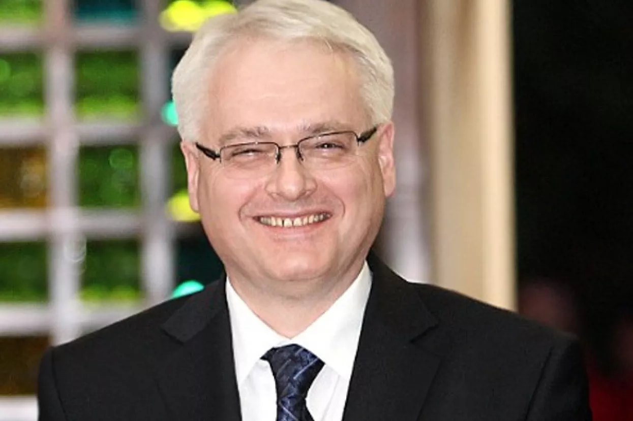 Josipović i dalje najomiljeniji političar, slijede ga Milanović i Lesar