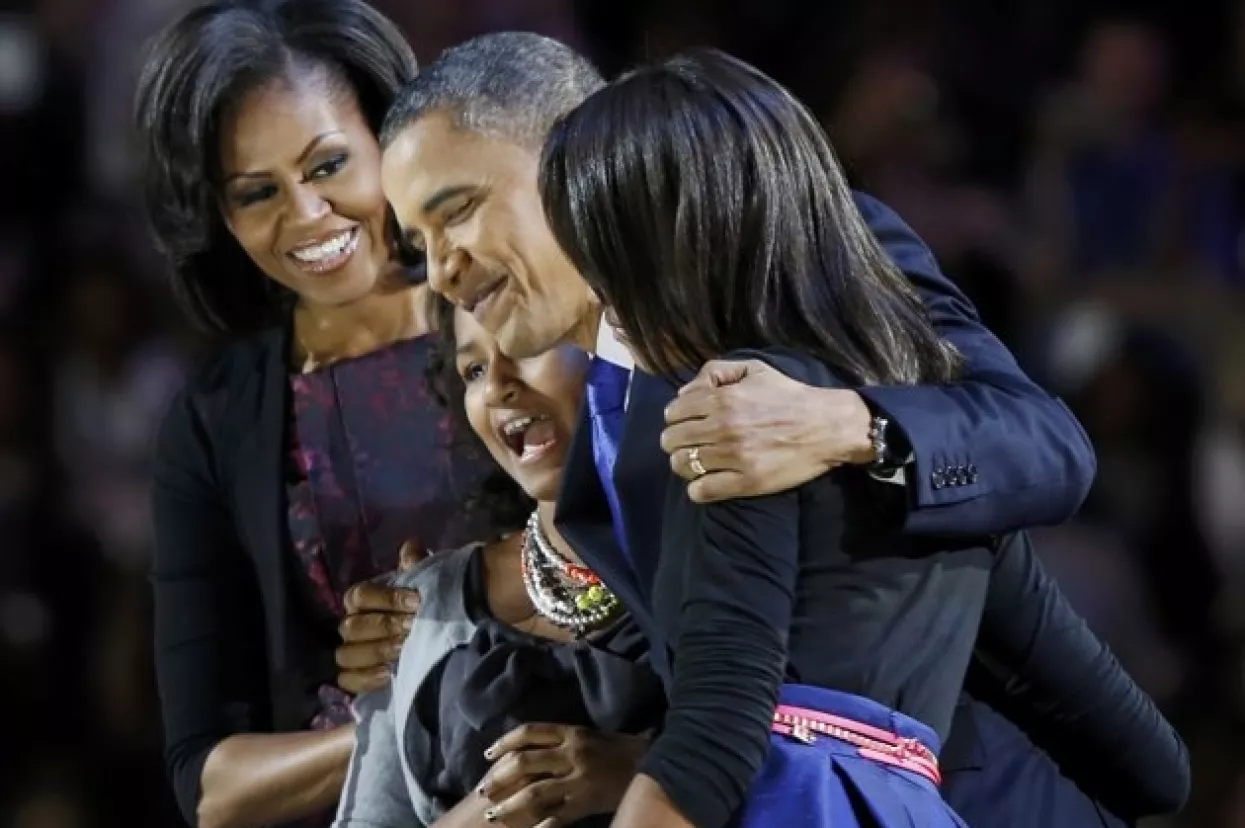 FOTO: Obama pobjedu proslavio s najmilijima