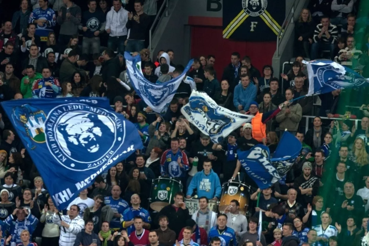 Dobra atmosfera na Arena Ice Feveru