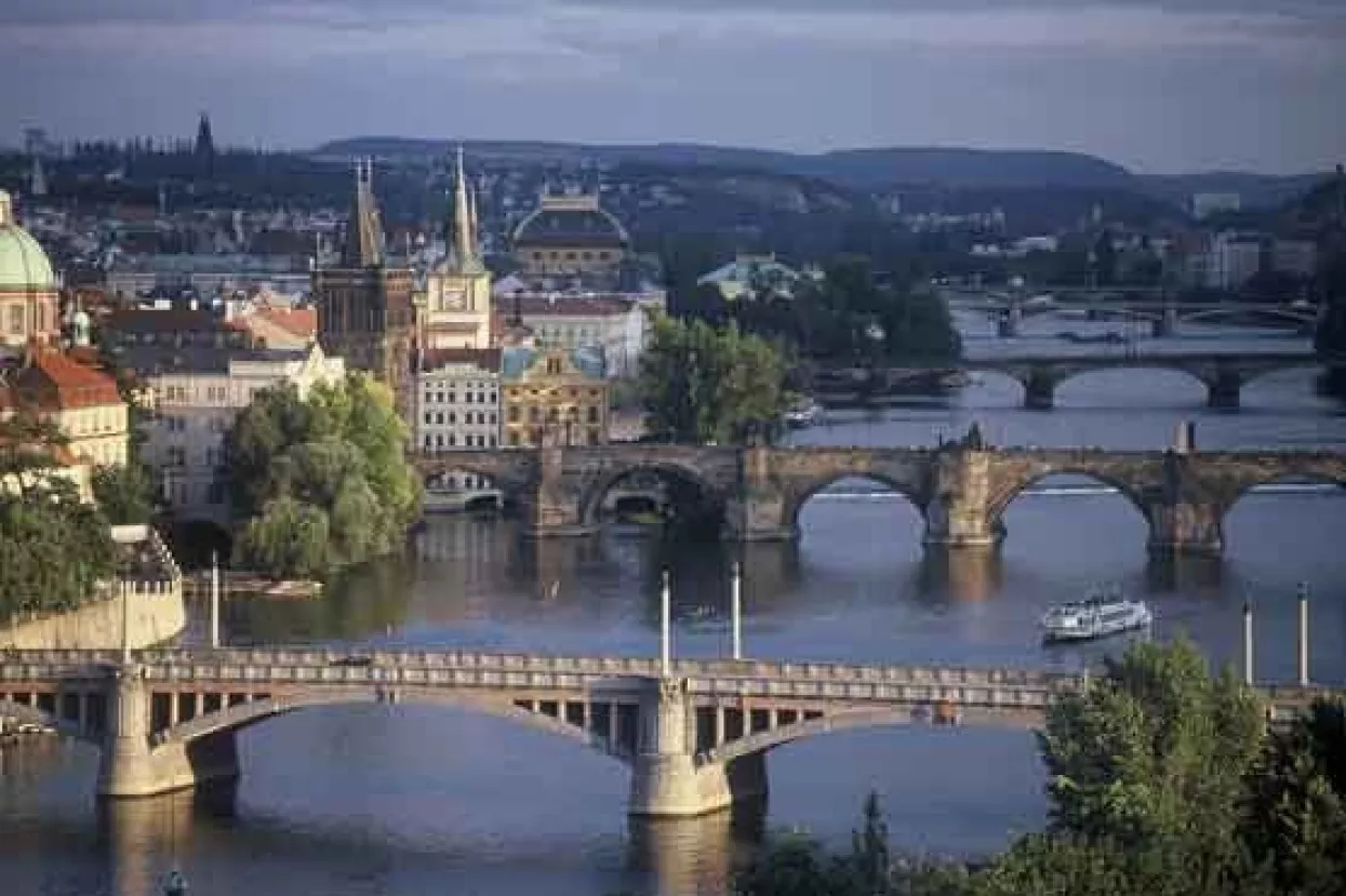 Prag: Tko će koga povesti u pakao