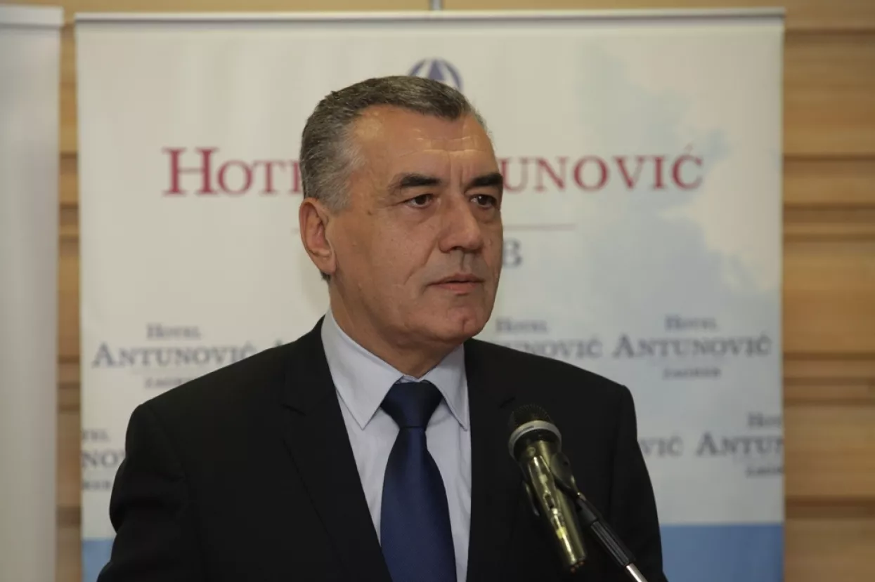 Nove poreze platit će gospodarstvo, a to je neodrživo