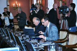 Nove kadrovske križaljke iza zatvorenih vrata