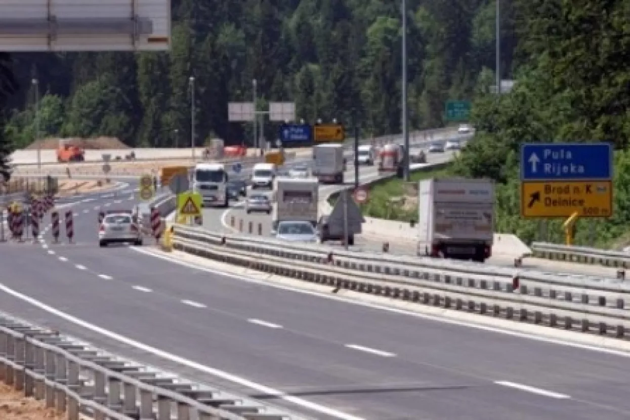 Odmrzavaju se ugovoreni radovi na cestama