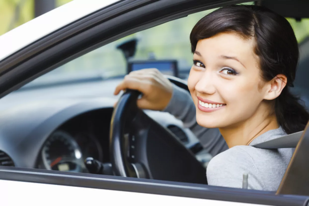 Vozite kao žena i u&scaron;tedite na auto osiguranju