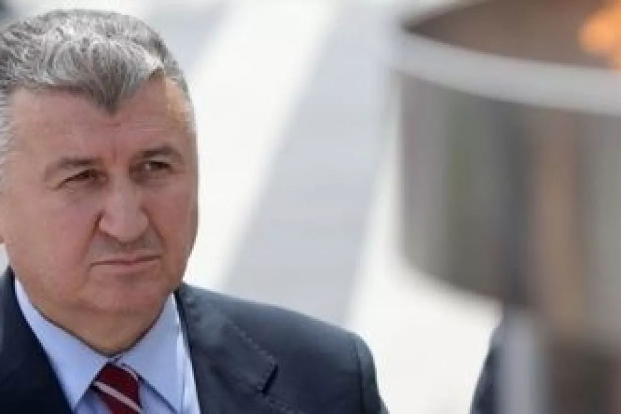 Mikuliću jo&scaron; mjesec dana zatvora