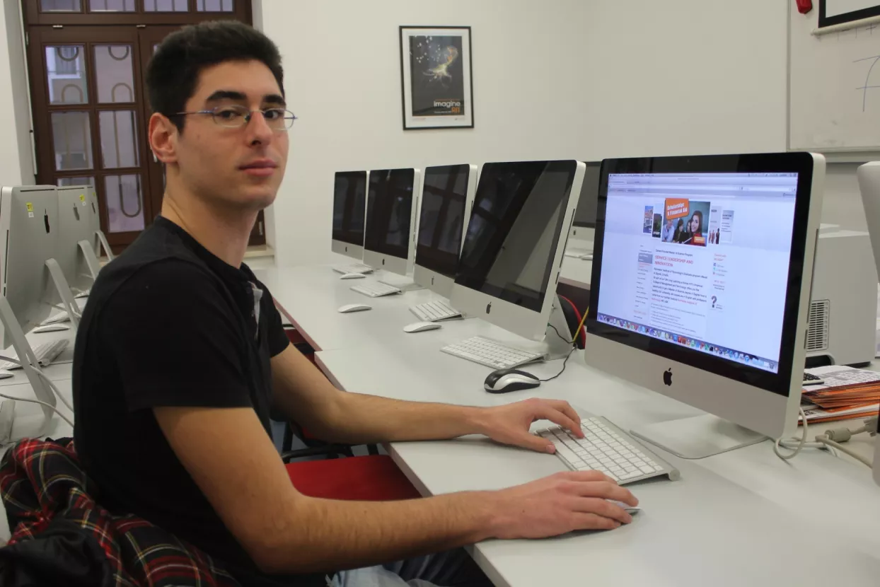 Hrvatski student raskrinkao Facebook i Google